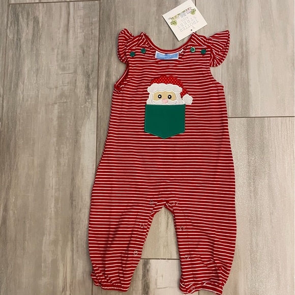 NWT Trotter Street Kids Red and white Striped Santa Overalls Romper, size 6M - Picture 1 of 10